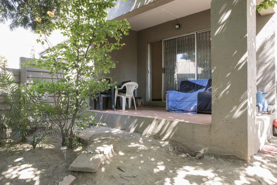 2 Bedroom Property for Sale in Vorna Valley Gauteng