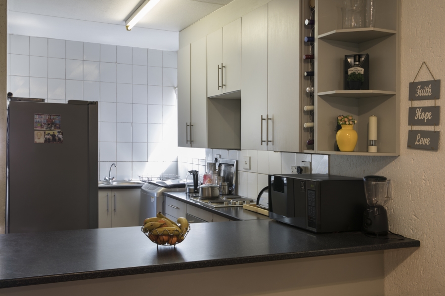 2 Bedroom Property for Sale in Vorna Valley Gauteng