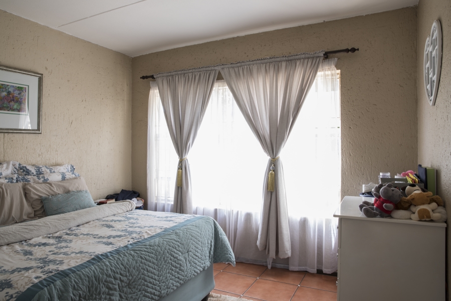 2 Bedroom Property for Sale in Vorna Valley Gauteng