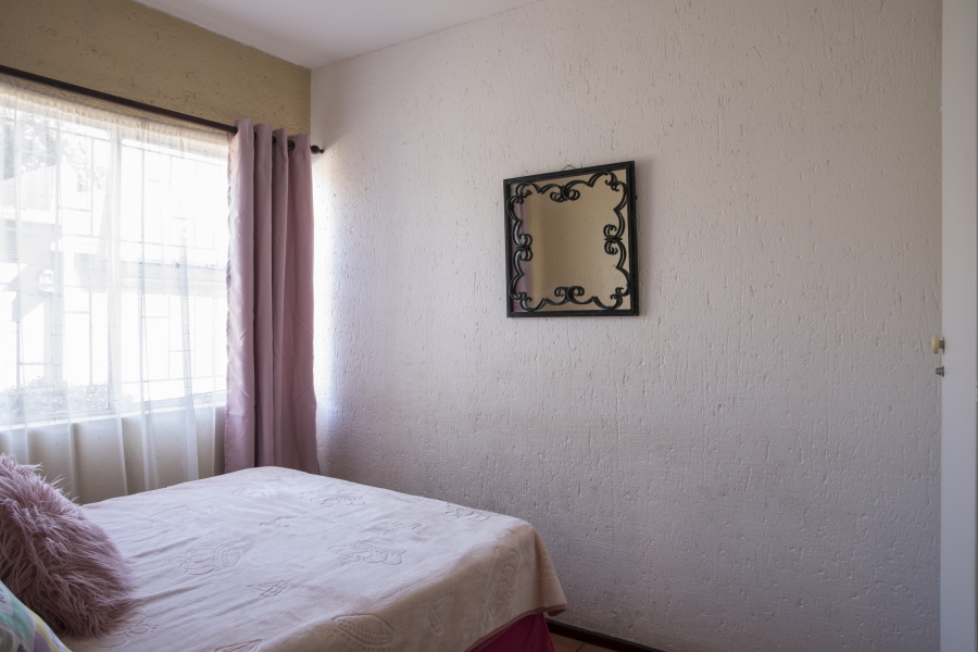 2 Bedroom Property for Sale in Vorna Valley Gauteng