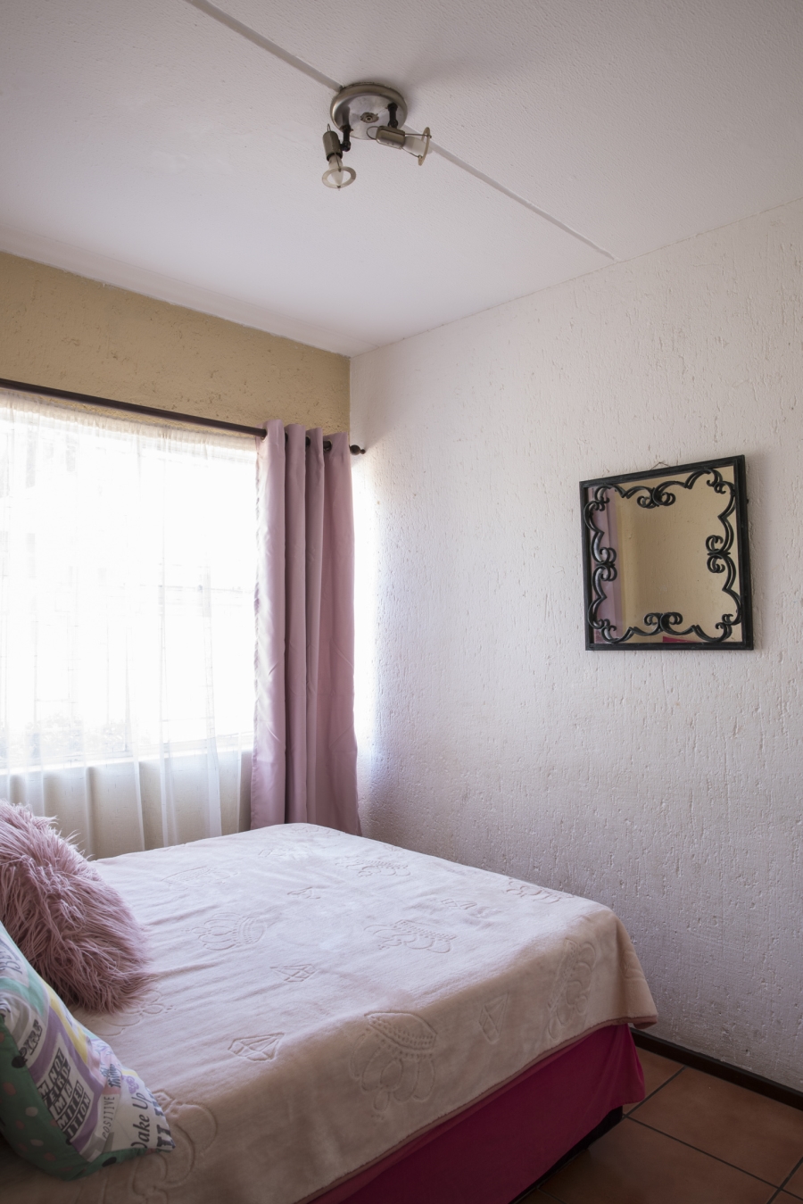 2 Bedroom Property for Sale in Vorna Valley Gauteng