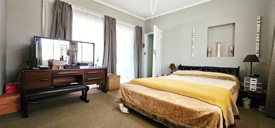 5 Bedroom Property for Sale in Wierda Park Gauteng