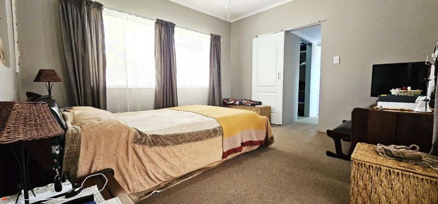 5 Bedroom Property for Sale in Wierda Park Gauteng