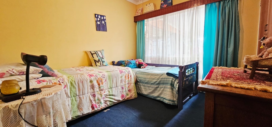 5 Bedroom Property for Sale in Wierda Park Gauteng
