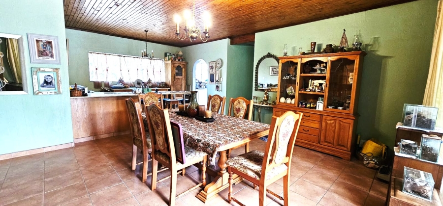 5 Bedroom Property for Sale in Wierda Park Gauteng