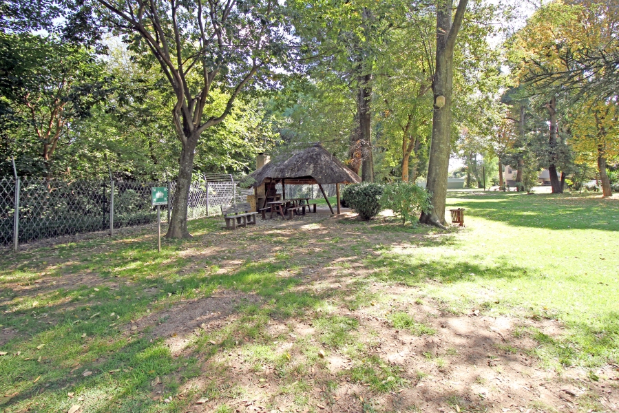 1 Bedroom Property for Sale in The Gardens Gauteng