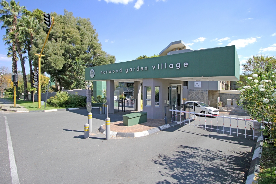 1 Bedroom Property for Sale in The Gardens Gauteng