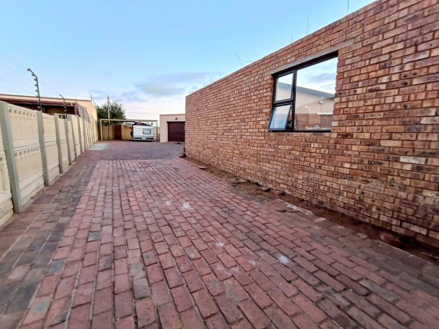 3 Bedroom Property for Sale in Dal Fouche Gauteng