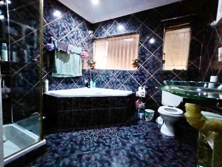 3 Bedroom Property for Sale in Dal Fouche Gauteng