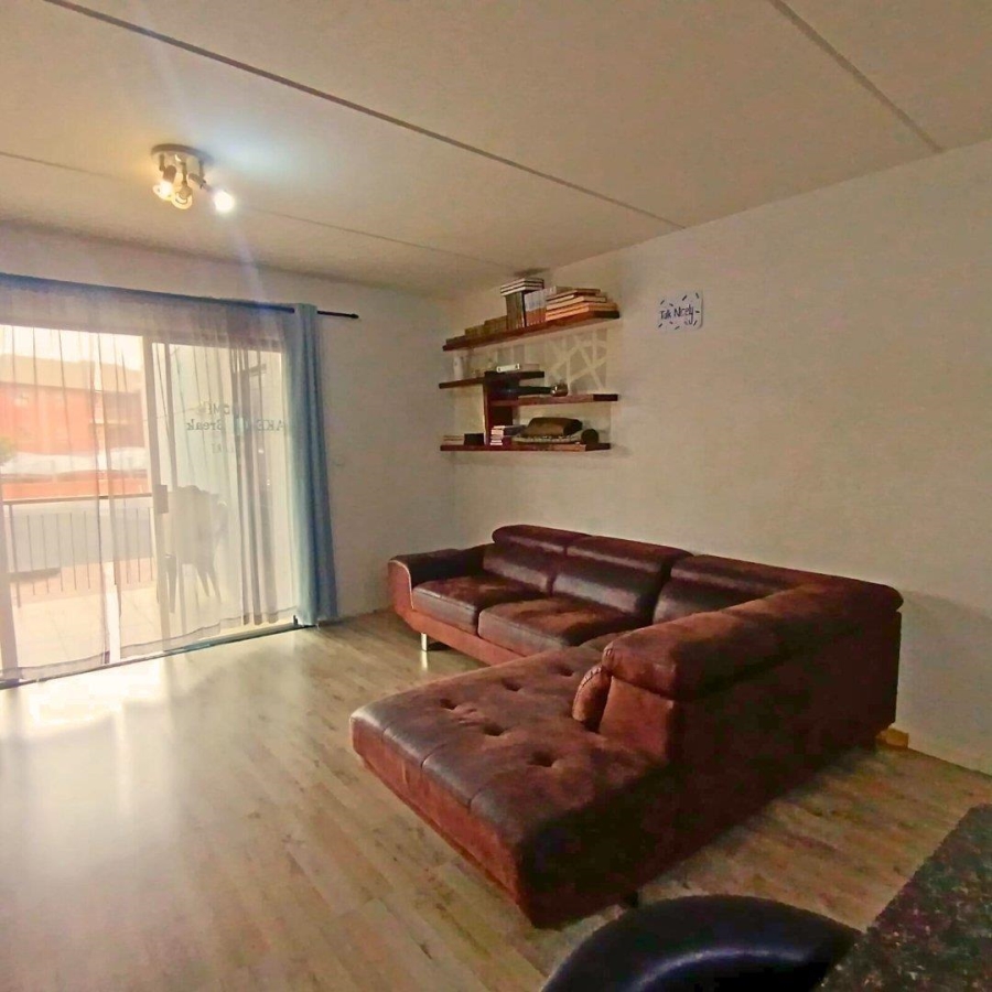 2 Bedroom Property for Sale in Bardene Gauteng