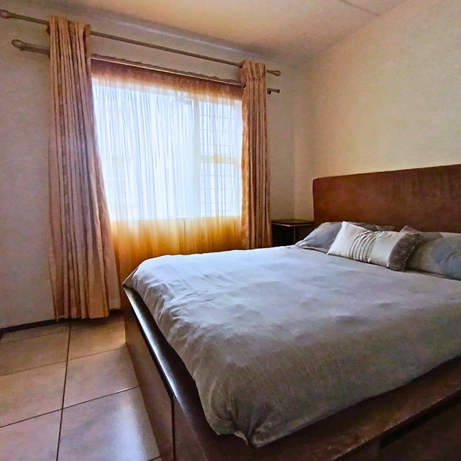 2 Bedroom Property for Sale in Bardene Gauteng