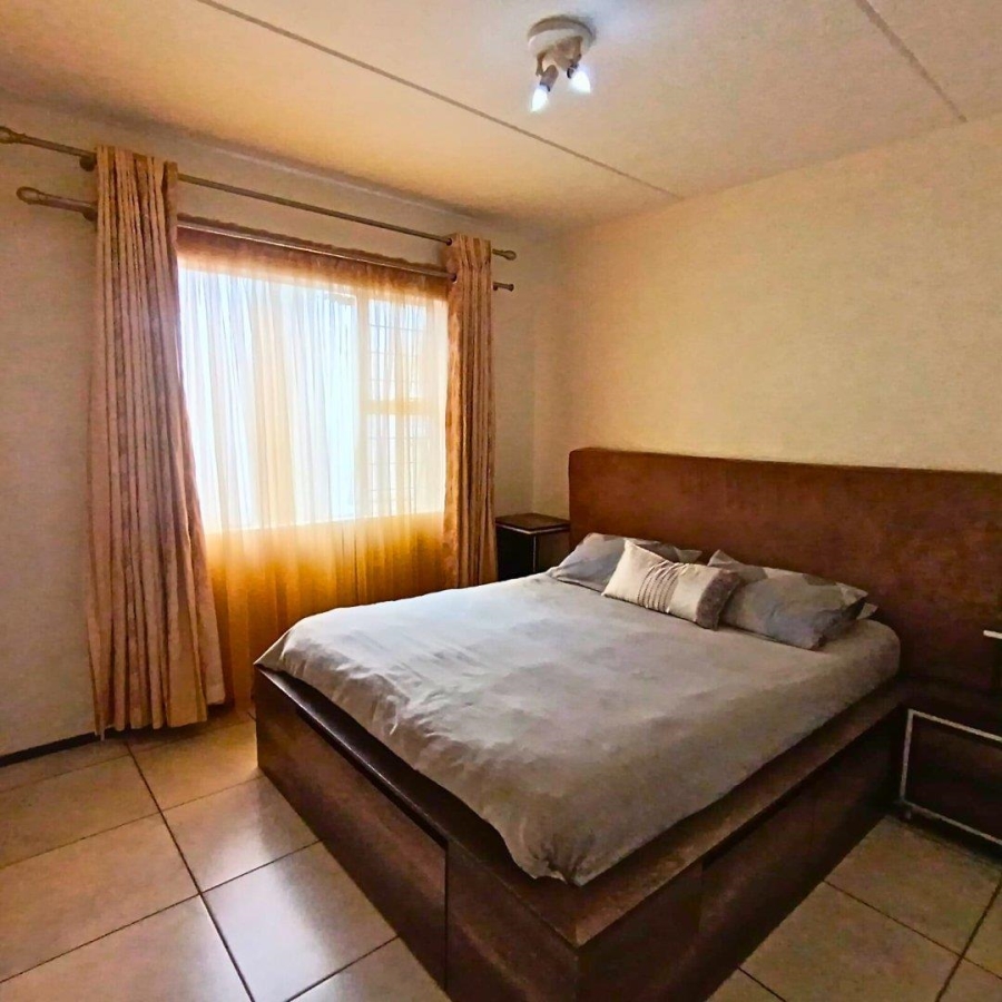 2 Bedroom Property for Sale in Bardene Gauteng