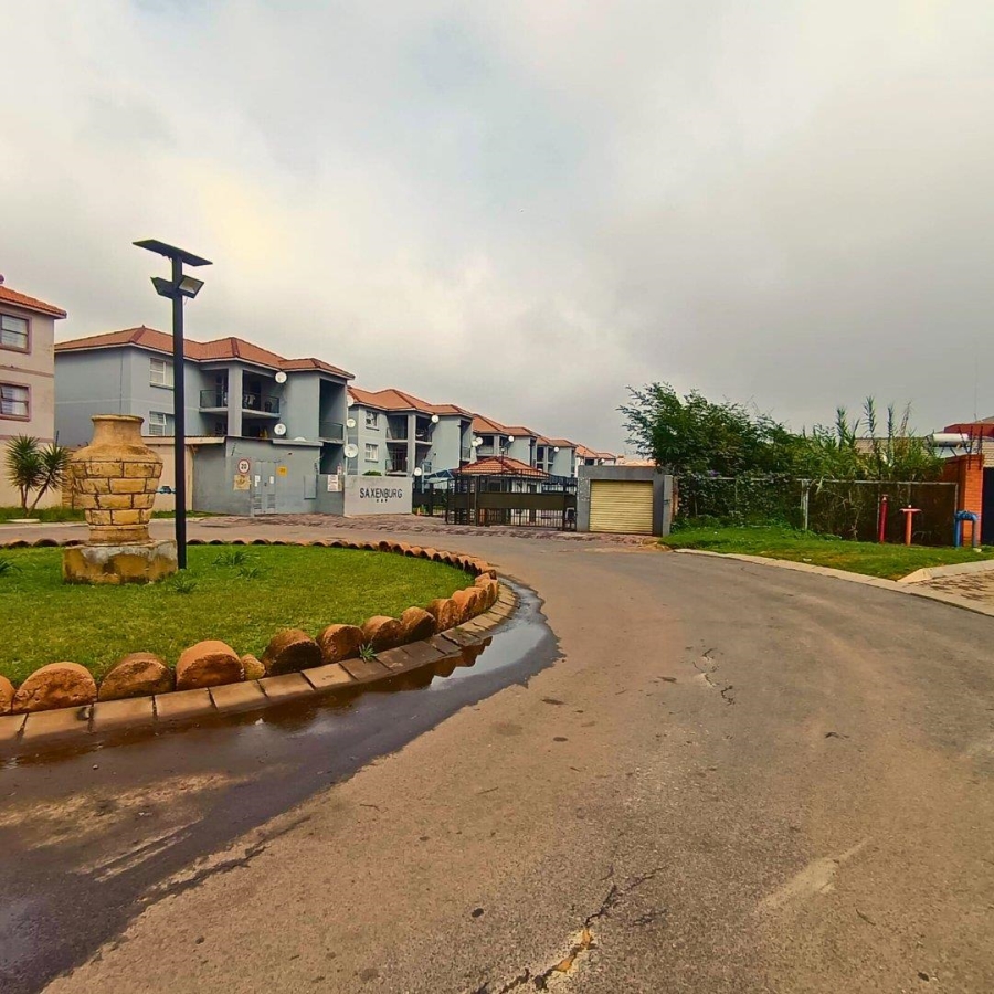 2 Bedroom Property for Sale in Bardene Gauteng