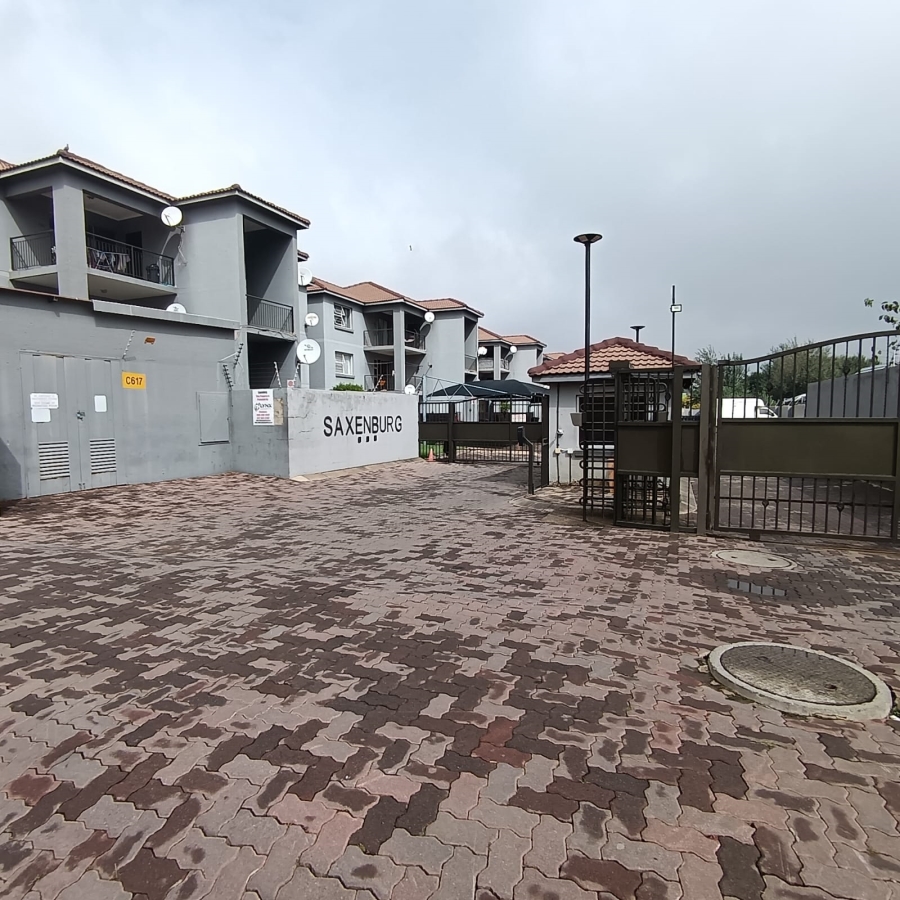 2 Bedroom Property for Sale in Bardene Gauteng