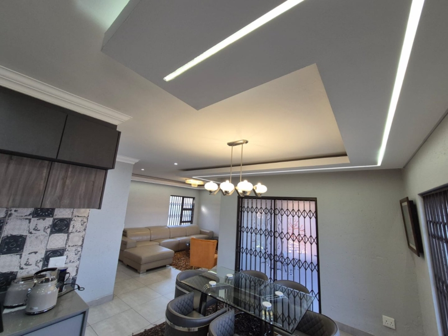 3 Bedroom Property for Sale in Helderwyk Gauteng