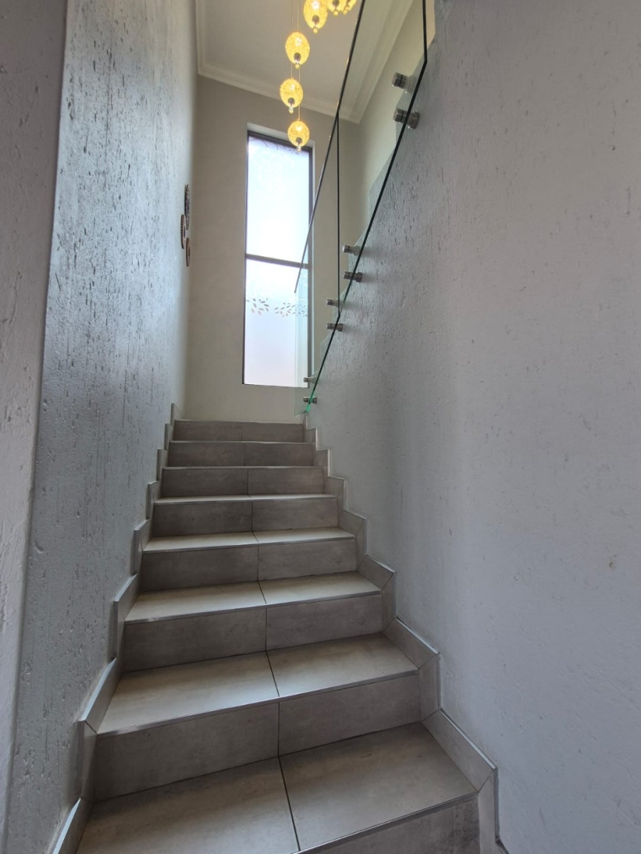 3 Bedroom Property for Sale in Helderwyk Gauteng