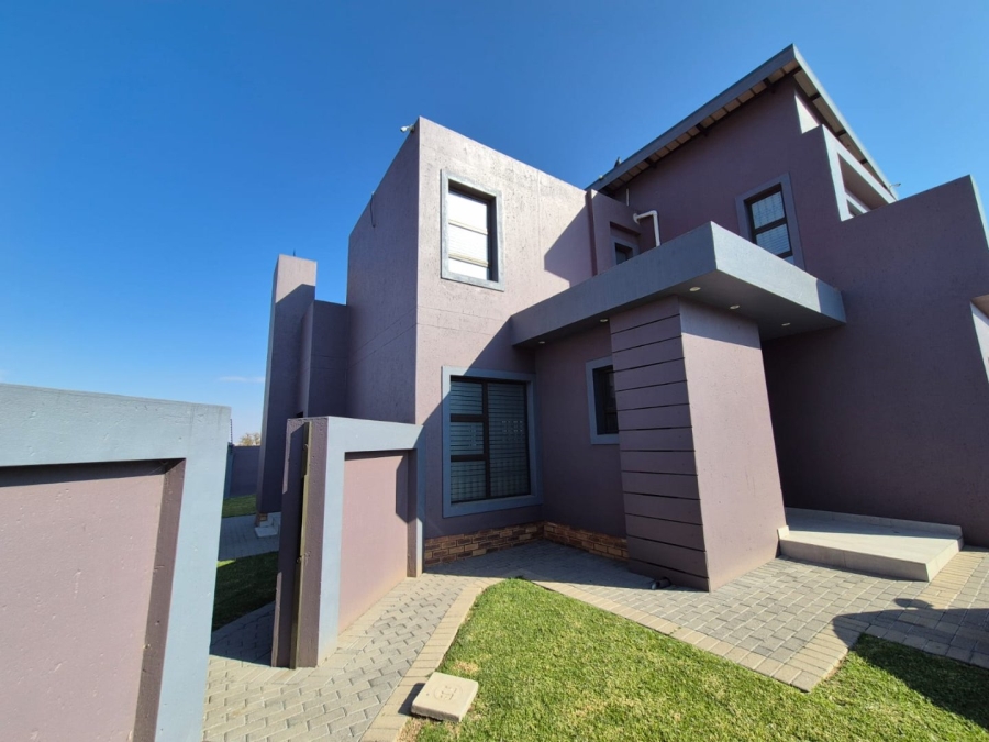 3 Bedroom Property for Sale in Helderwyk Gauteng