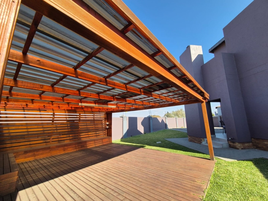 3 Bedroom Property for Sale in Helderwyk Gauteng