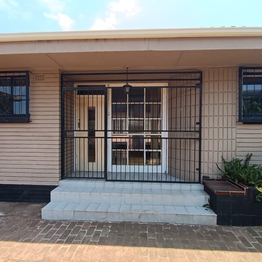 4 Bedroom Property for Sale in Selection Park Gauteng