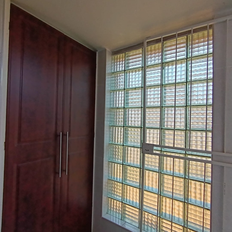 4 Bedroom Property for Sale in Selection Park Gauteng