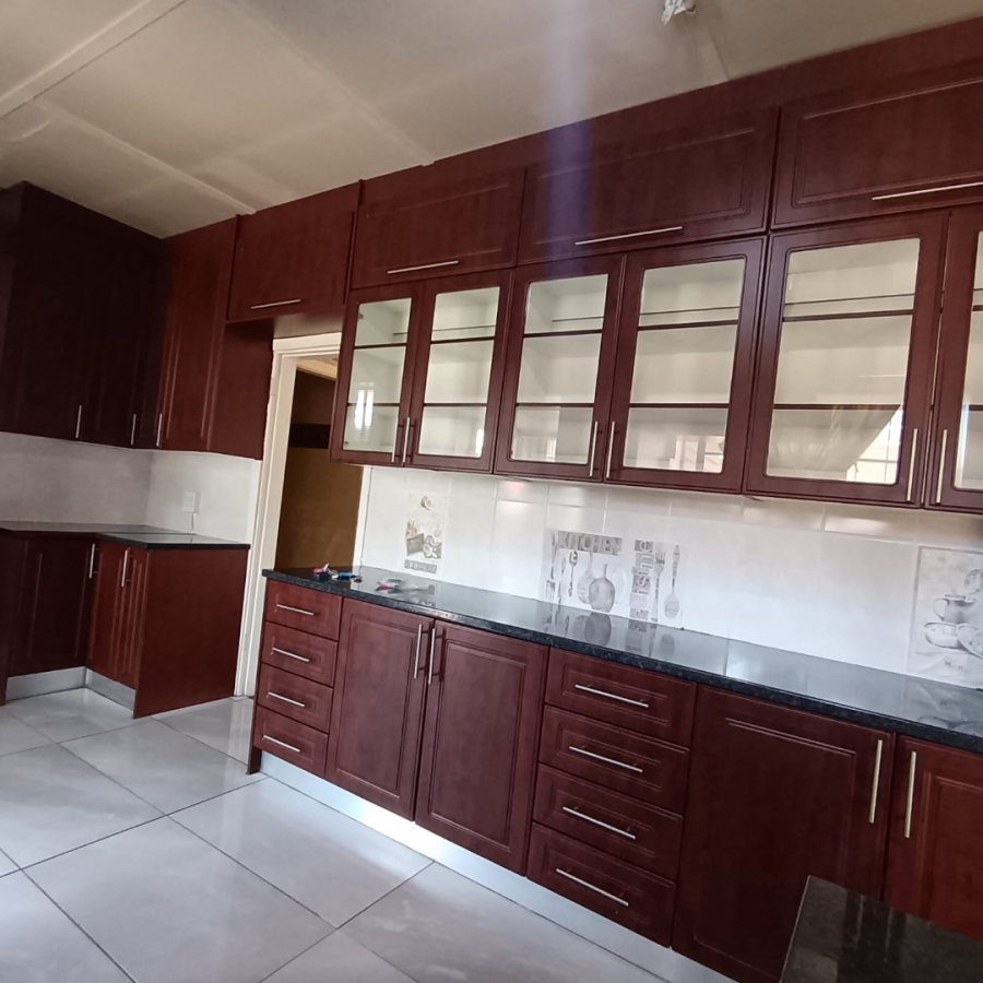 4 Bedroom Property for Sale in Selection Park Gauteng