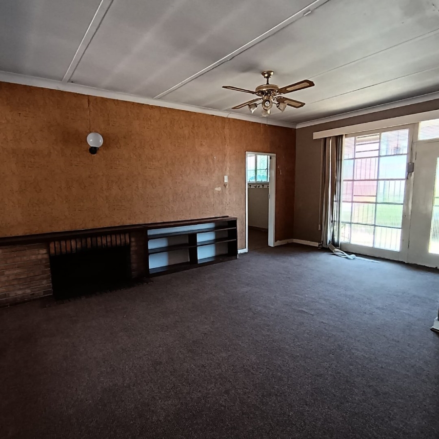 4 Bedroom Property for Sale in Selection Park Gauteng