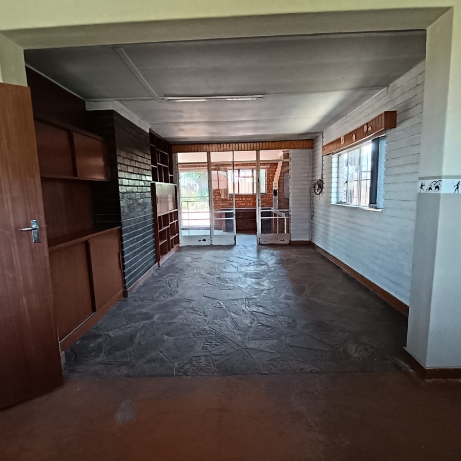 4 Bedroom Property for Sale in Selection Park Gauteng