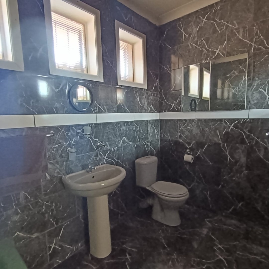 4 Bedroom Property for Sale in Selection Park Gauteng