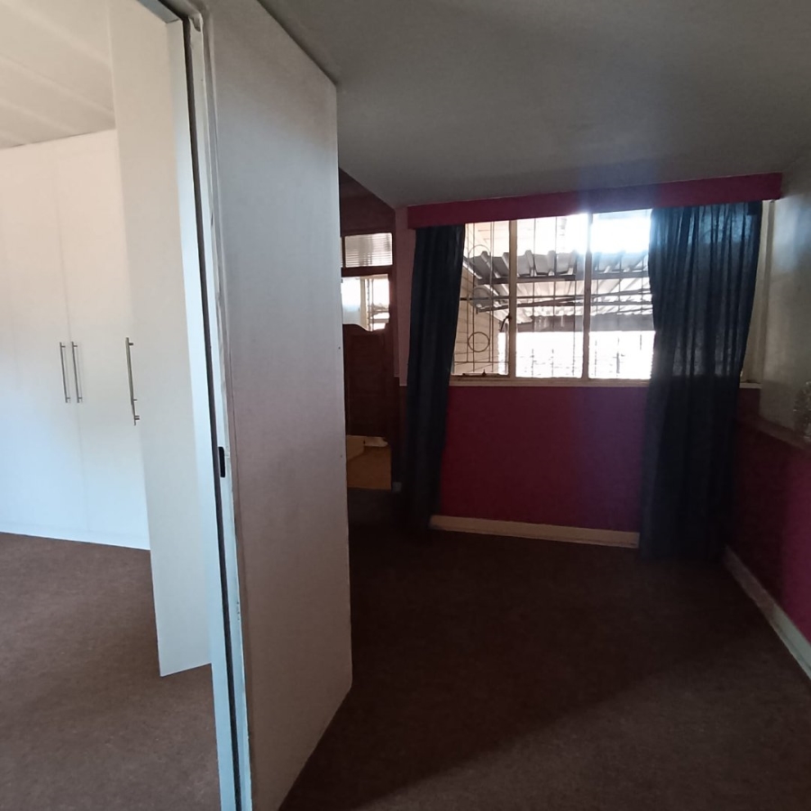 4 Bedroom Property for Sale in Selection Park Gauteng