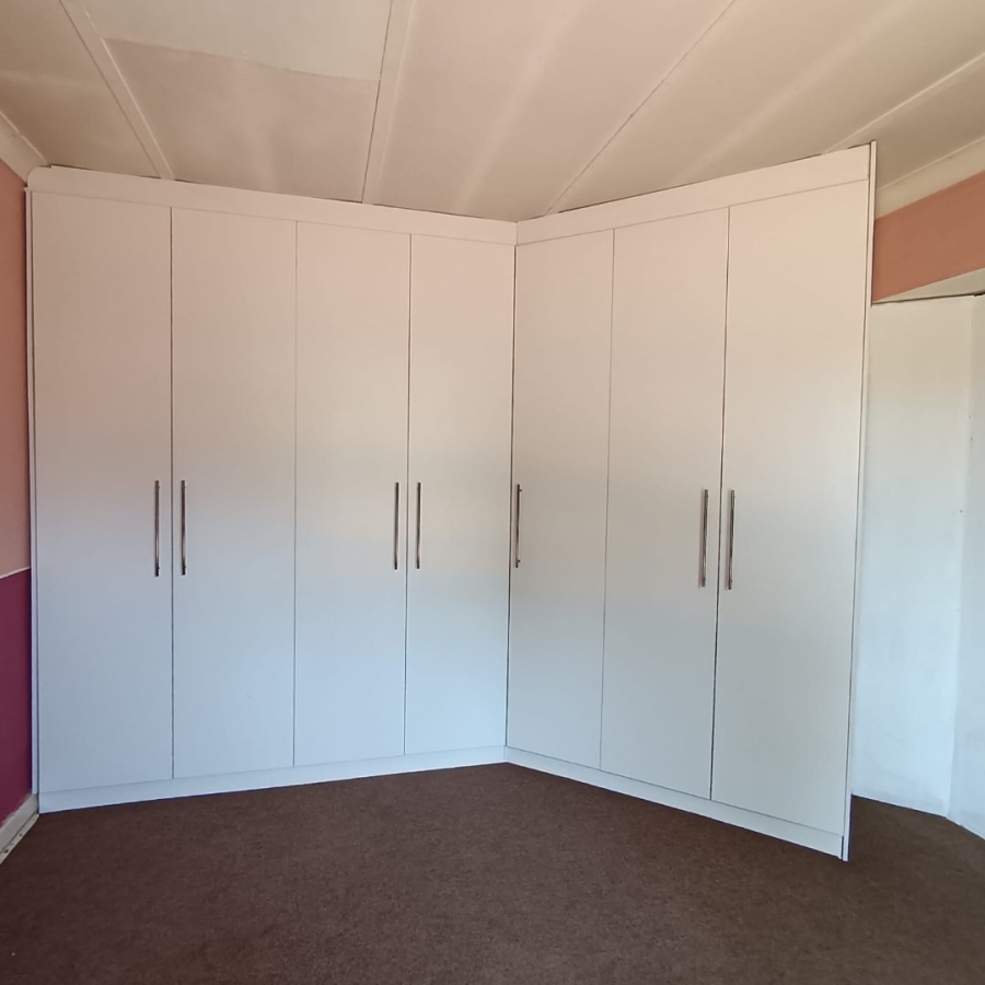 4 Bedroom Property for Sale in Selection Park Gauteng