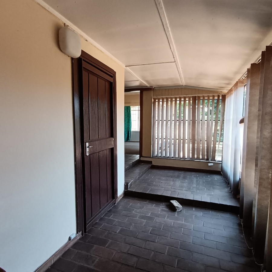 4 Bedroom Property for Sale in Selection Park Gauteng