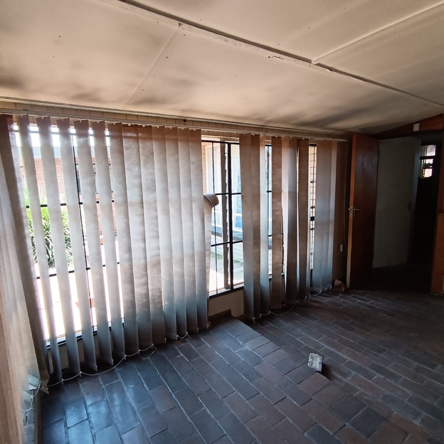 4 Bedroom Property for Sale in Selection Park Gauteng