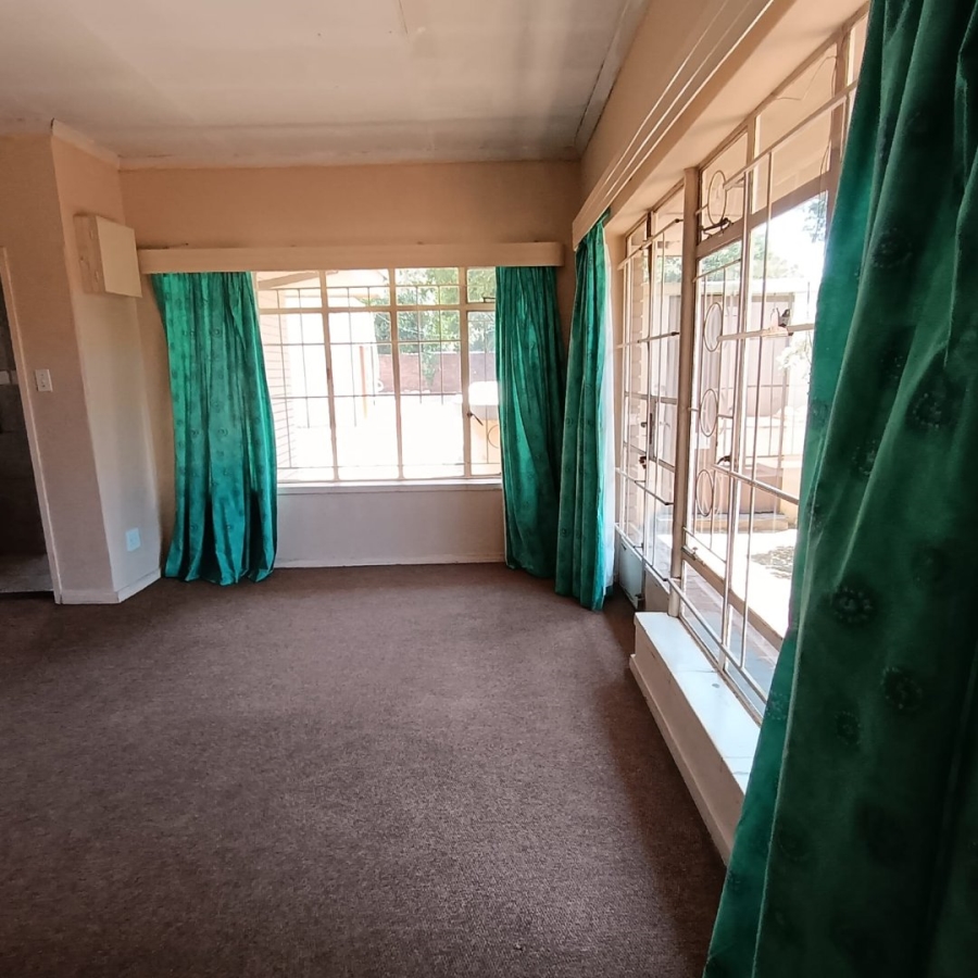 4 Bedroom Property for Sale in Selection Park Gauteng