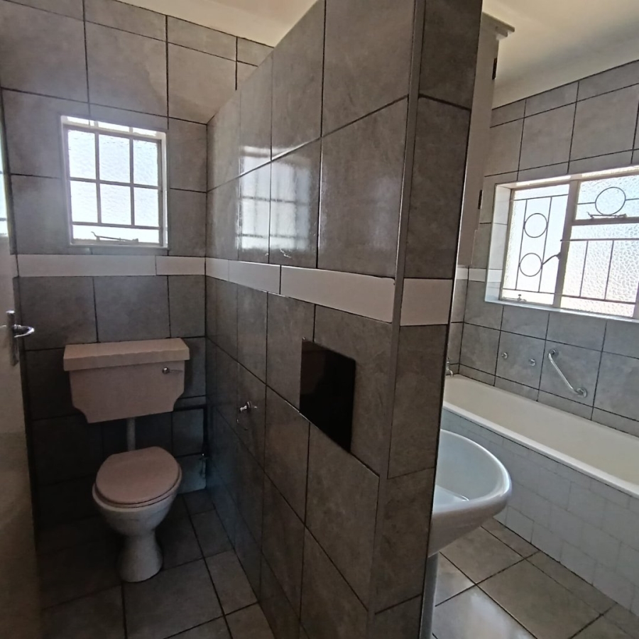 4 Bedroom Property for Sale in Selection Park Gauteng