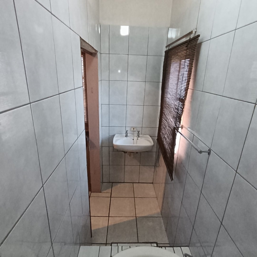 4 Bedroom Property for Sale in Selection Park Gauteng