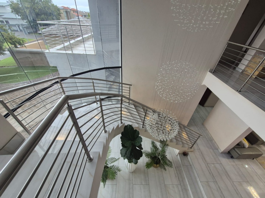 6 Bedroom Property for Sale in Helderwyk Gauteng