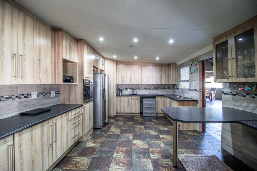 4 Bedroom Property for Sale in Van Dyk Park Gauteng