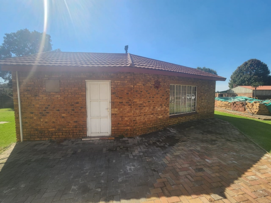 0 Bedroom Property for Sale in Bredell Gauteng
