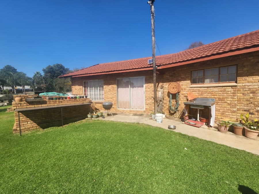 0 Bedroom Property for Sale in Bredell Gauteng