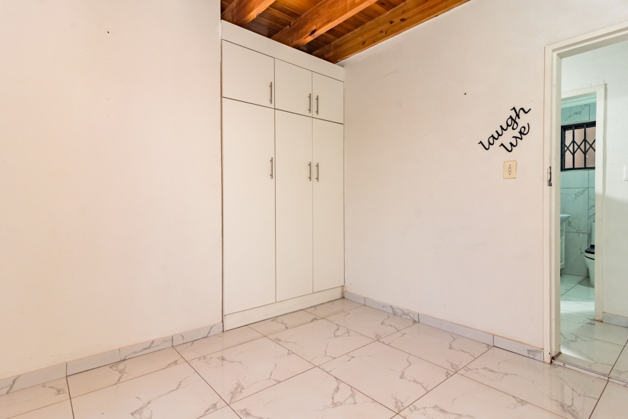 4 Bedroom Property for Sale in Wilro Park Gauteng