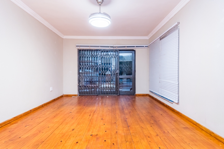 4 Bedroom Property for Sale in Wilro Park Gauteng