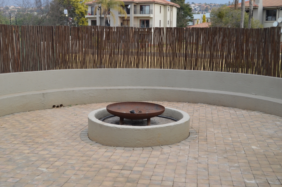 2 Bedroom Property for Sale in Sugar Bush Estate Gauteng