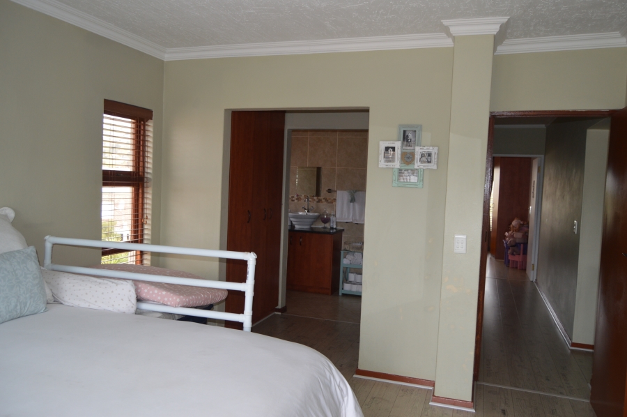 2 Bedroom Property for Sale in Sugar Bush Estate Gauteng