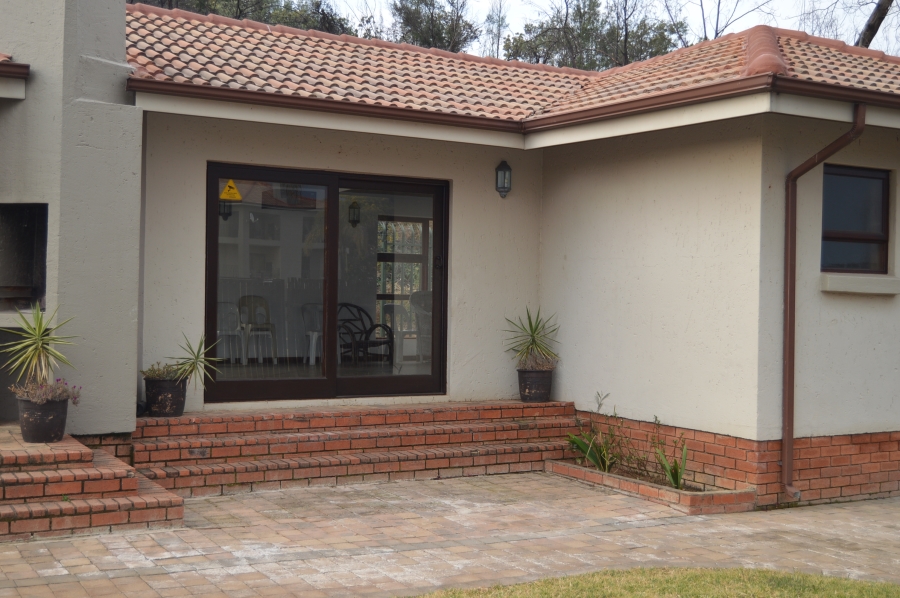 2 Bedroom Property for Sale in Sugar Bush Estate Gauteng