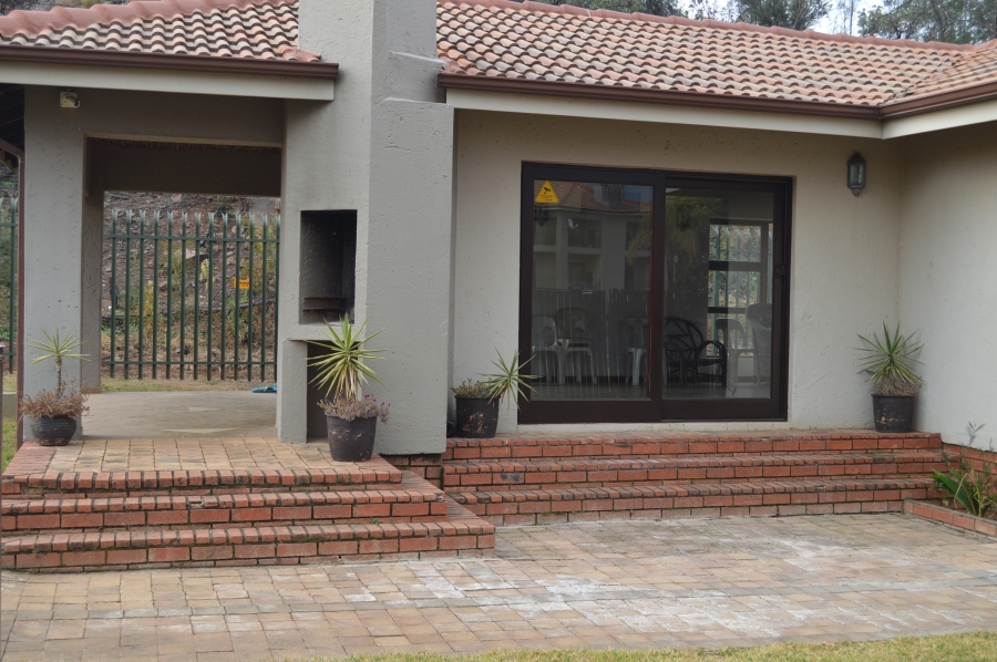 2 Bedroom Property for Sale in Sugar Bush Estate Gauteng