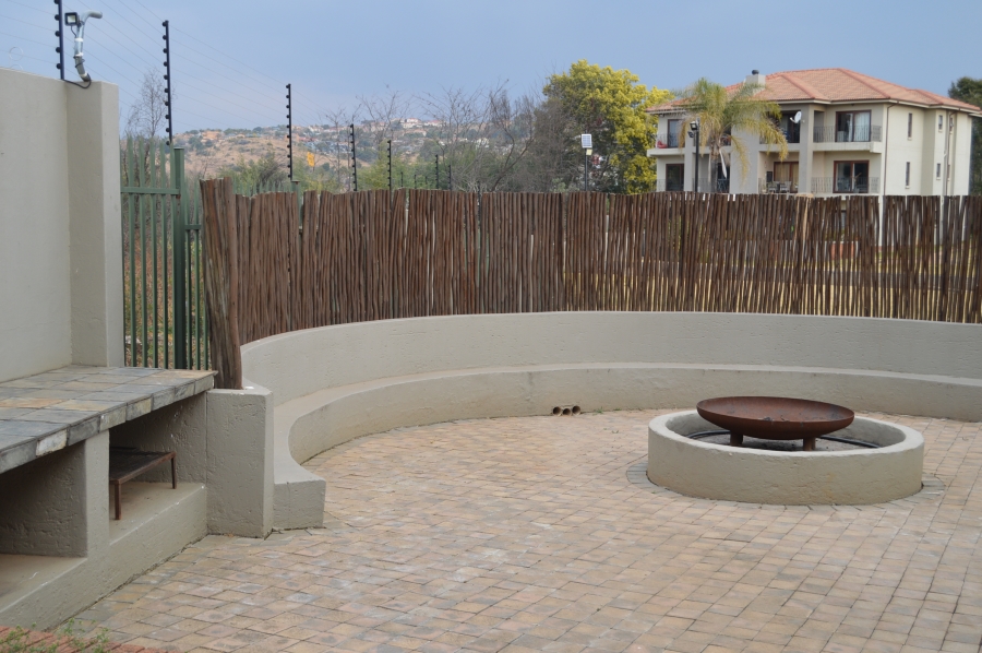 2 Bedroom Property for Sale in Sugar Bush Estate Gauteng