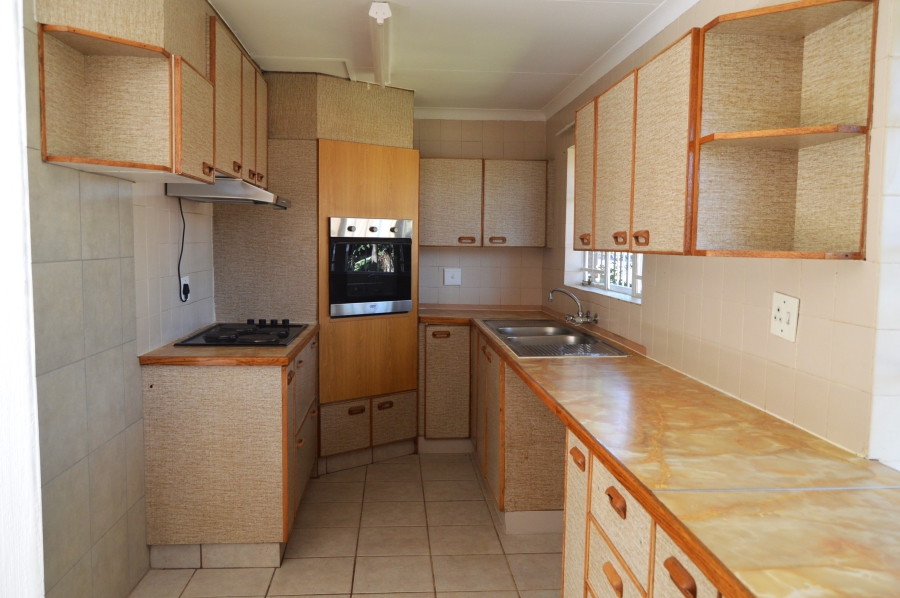 To Let 3 Bedroom Property for Rent in Roodekrans Gauteng
