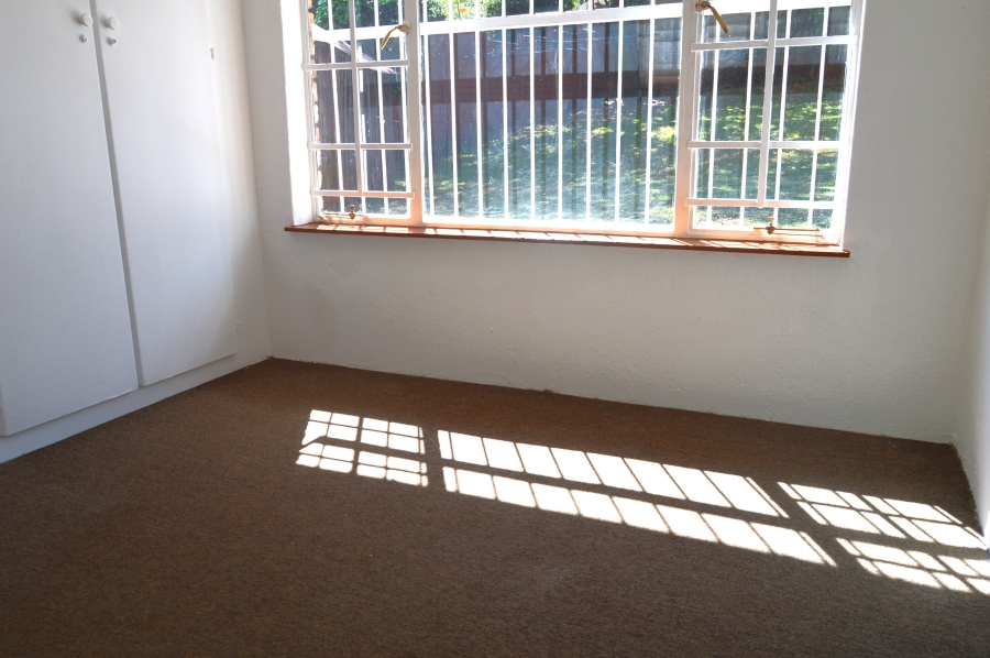 To Let 3 Bedroom Property for Rent in Roodekrans Gauteng