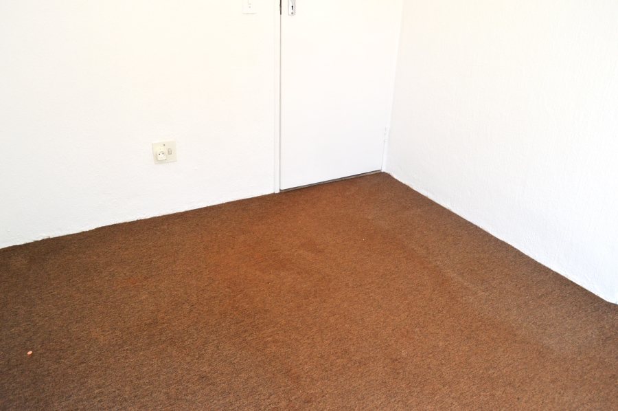 To Let 3 Bedroom Property for Rent in Roodekrans Gauteng
