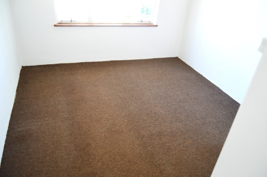 To Let 3 Bedroom Property for Rent in Roodekrans Gauteng
